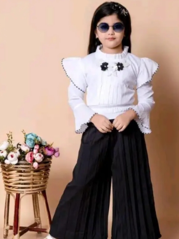 Cute Elegant Girls To & Bottom Sets