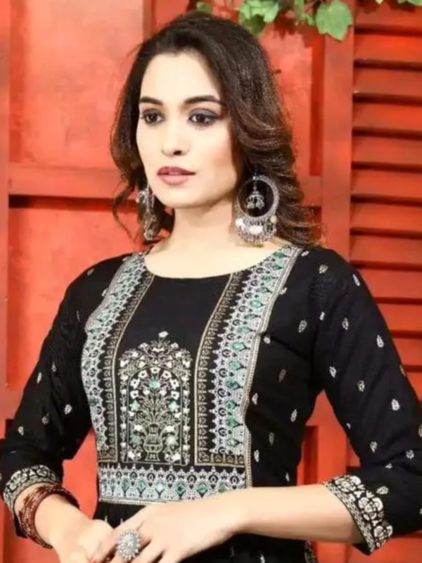 Women Straight Printed Kurti iSleeve