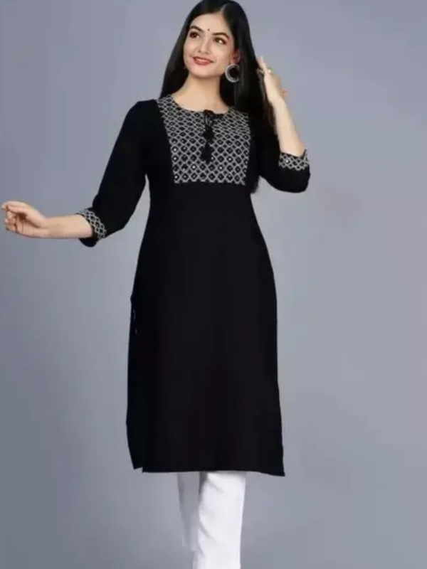 KURTI Fabric: Rayon Sleeve Length: Three-