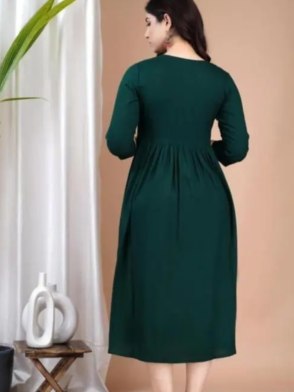 Aakarsha Sensational KurtisFabric: