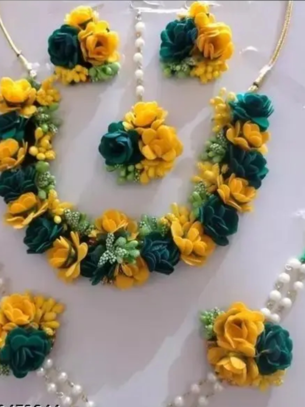 Bridal Haldi/Mehendi Floral Jewellery