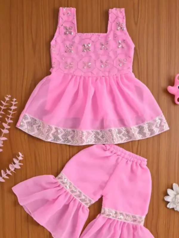 M R COLLECTION Girls Ethnic wear