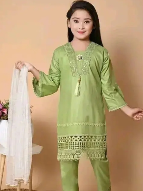Trendy Naira Rayon Party Kurta Pajama