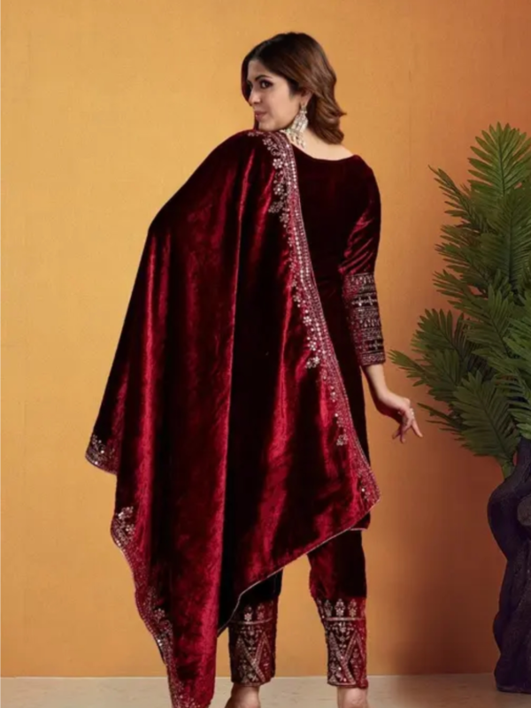 FancyVelvetTop,PlazoAndDuppataSetKu