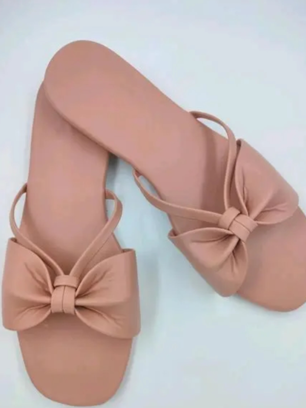 Elite Women Juttis & MojarisMaterial: