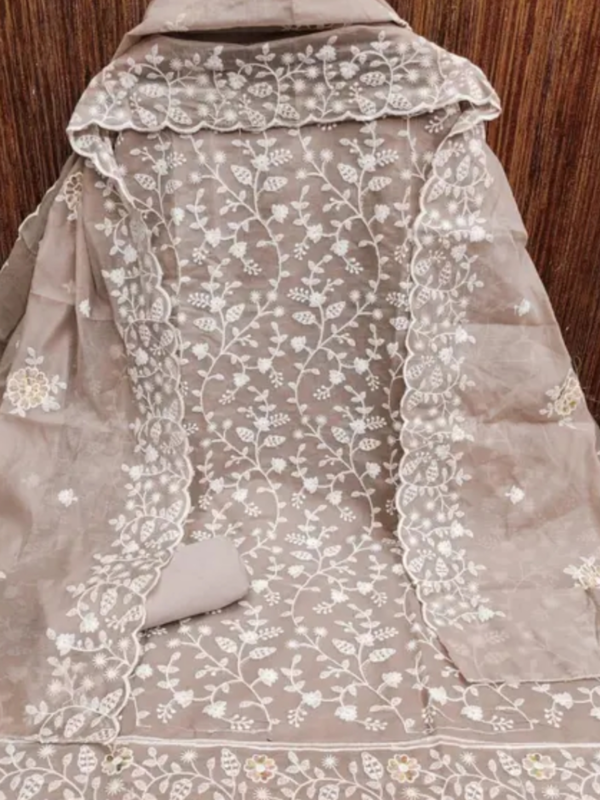 Name: NEW TRENDY CHANDERI BROWN