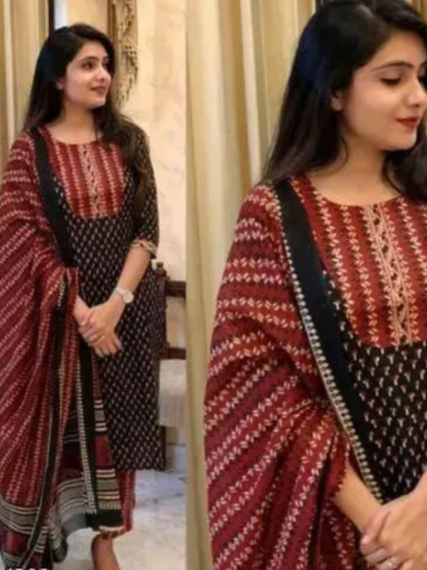 black maroon woman printed kur
