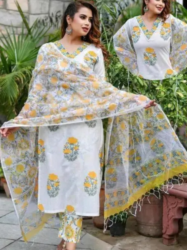 Women Block Printed Kurta and pant set
