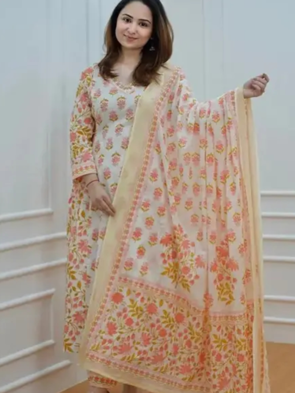 MEEPAL Printed Kurti Pant & Dupatta