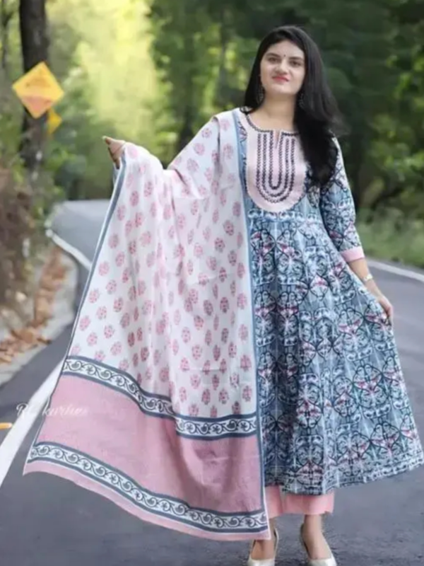 Stylish Embroidered Floral Print
