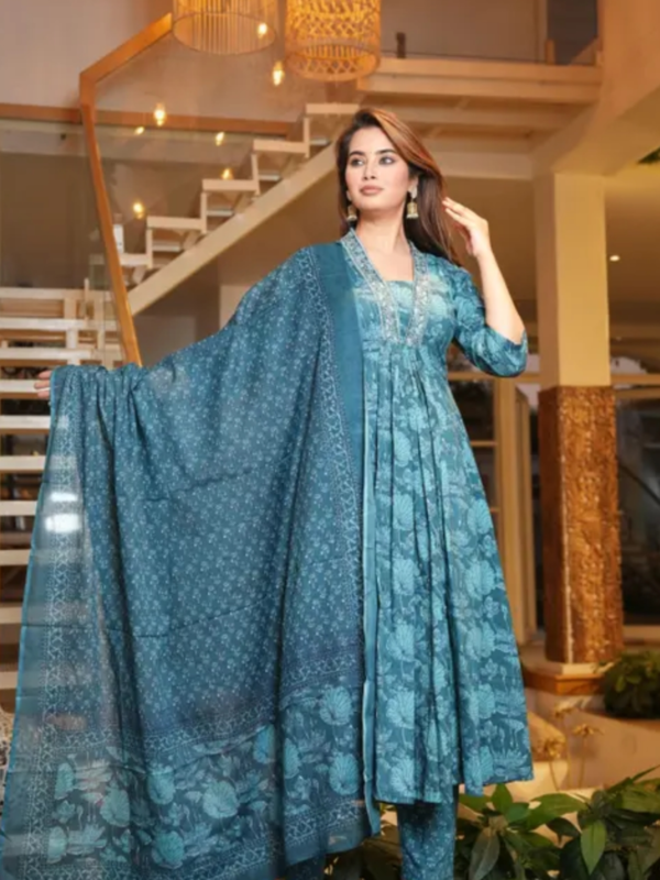 Women Floral Printed Aaliacut