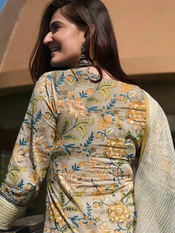 Women Latest Design Floral Printed