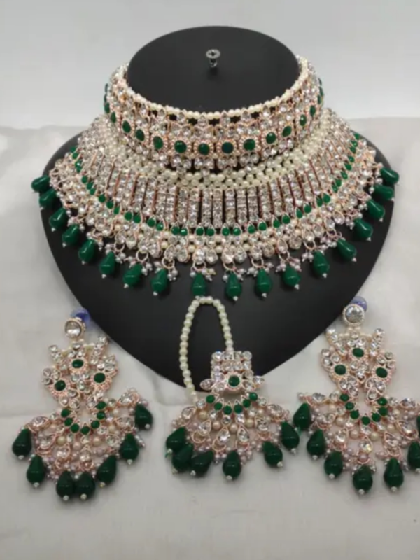 LATEST STYLISH KUNDAN CHOKER