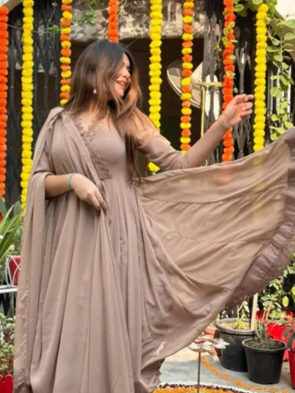 Chiku gownFabric: GeorgetteSleeve Length: