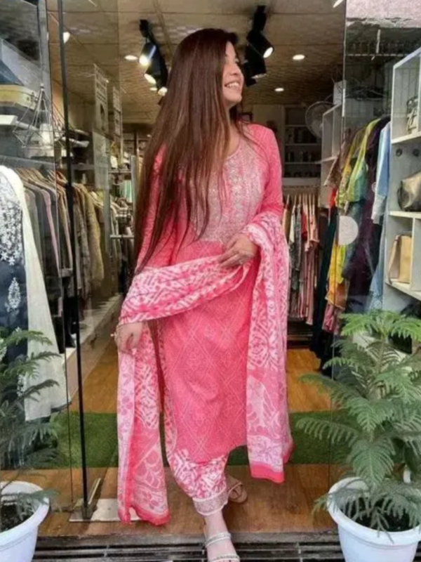Pink and white embroidered Kurti SetKurta