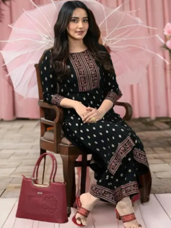 Women’s and Girls” Hena Khan Design