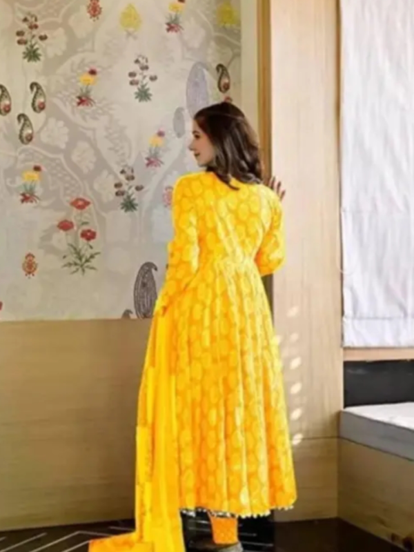 adies StylishellowAnarkaliKurtaPantan