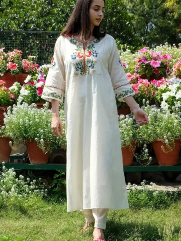 TRADITIONAL KALIDAR KURTA WITH