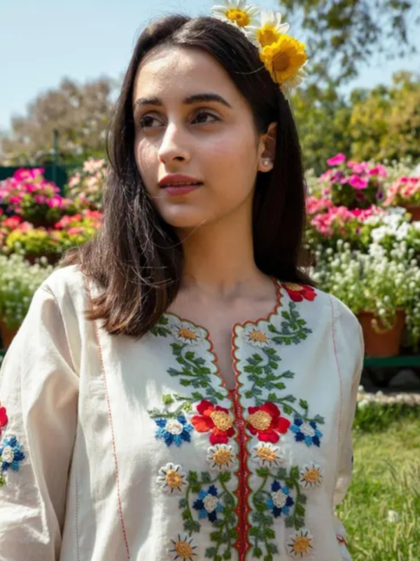 TRADITIONAL KALIDAR KURTA WITH