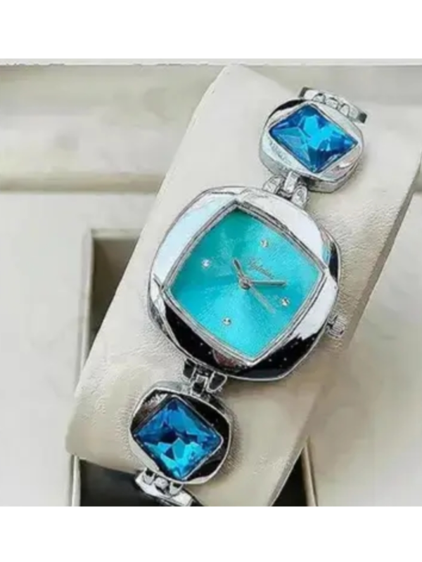 HidelliyaHidelliya New Fancy Solid Dial Attractive Metal Chain Attractive Bracelet Analog Watch for Women